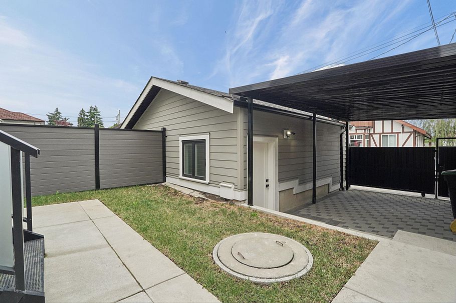1889 E 34th Avenue Vancouver, BC - 37