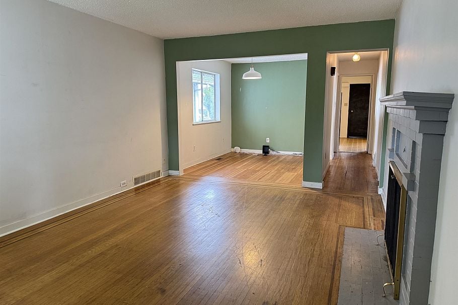 3481 W 10th Avenue Vancouver, BC - 9