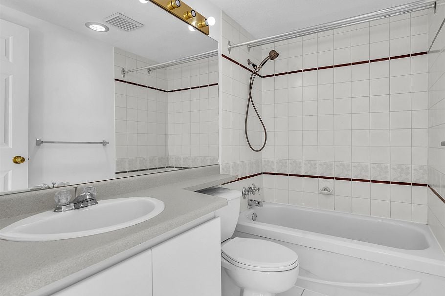 204 876 W 16th Avenue Vancouver, BC - 8