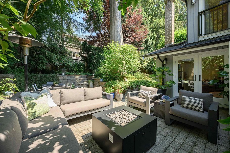 5544 Woodchuck Place North Vancouver, BC - 28