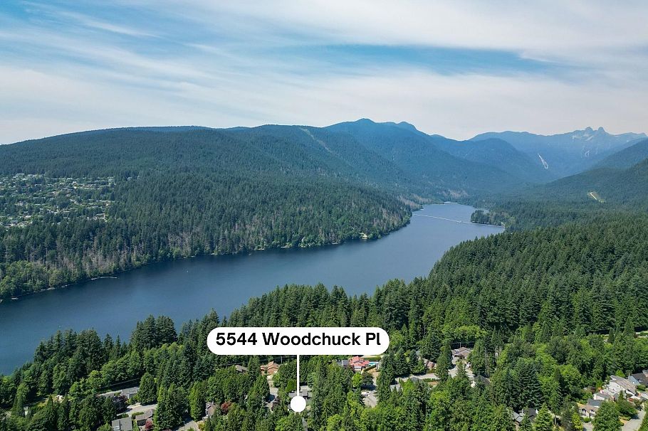 5544 Woodchuck Place North Vancouver, BC - 39
