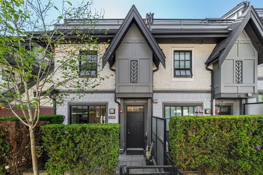 1038 Park Drive Vancouver, BC - 3