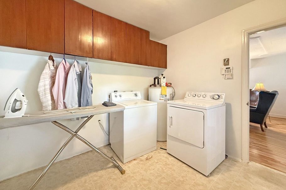 125 E 48th Avenue Vancouver, BC - 6