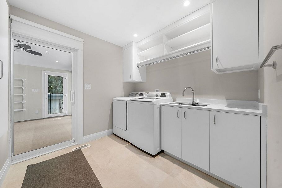 1776 Medwin Place North Vancouver, BC - 27