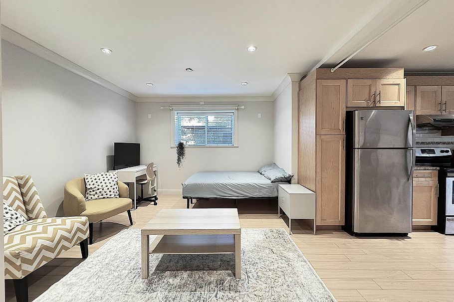 1436 Bewicke Avenue North Vancouver, BC - 25