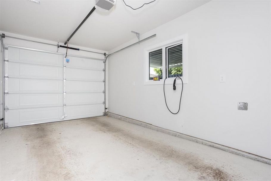1470 W 57th Avenue Vancouver, BC - 30