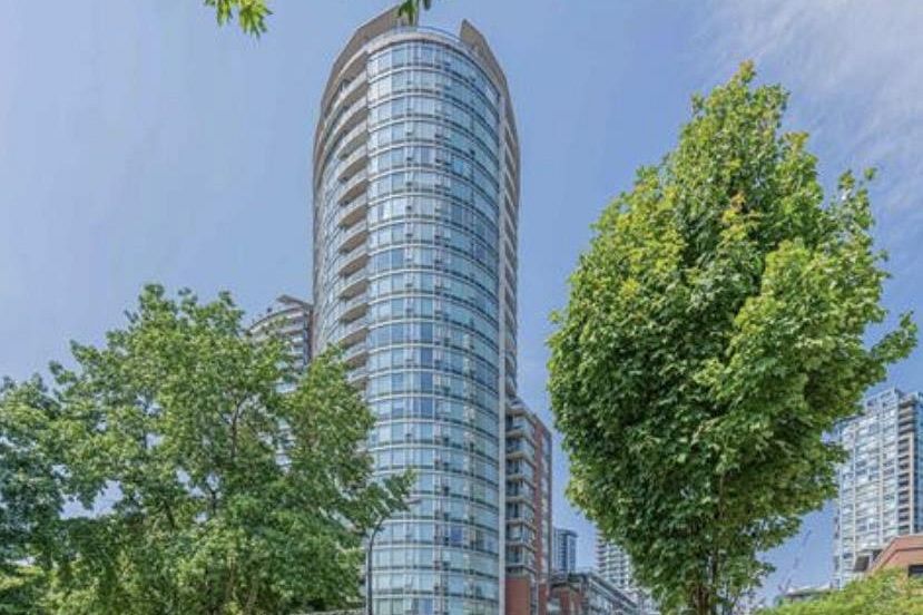 2209 58 Keefer Place Vancouver, BC - 1