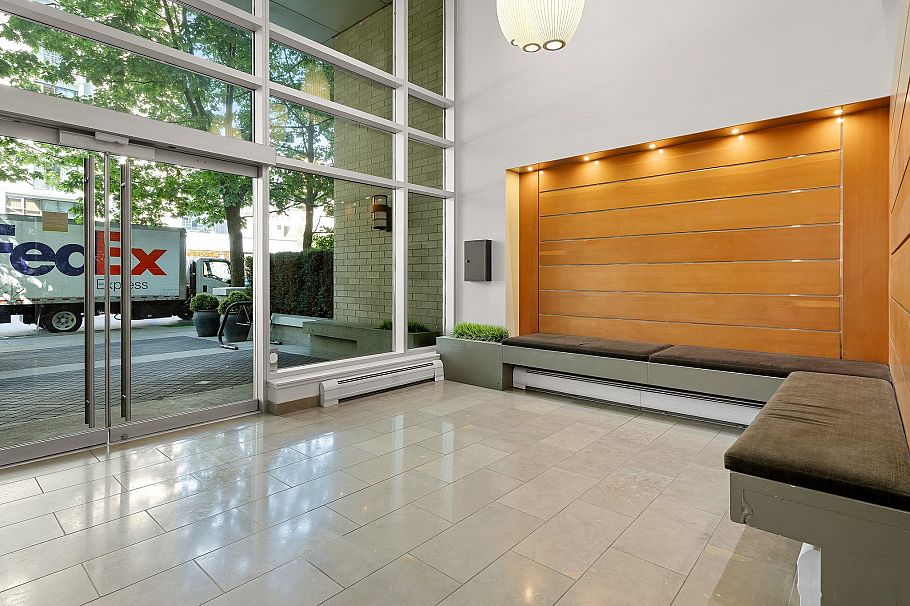 907 175 West 2nd St Street North Vancouver, BC - 3