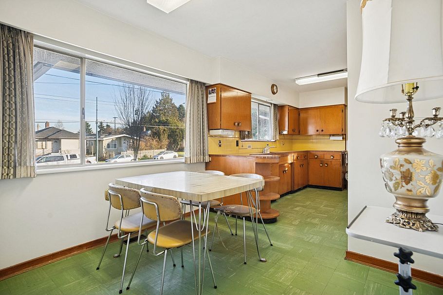 925 Nanaimo Street Vancouver, BC - 10