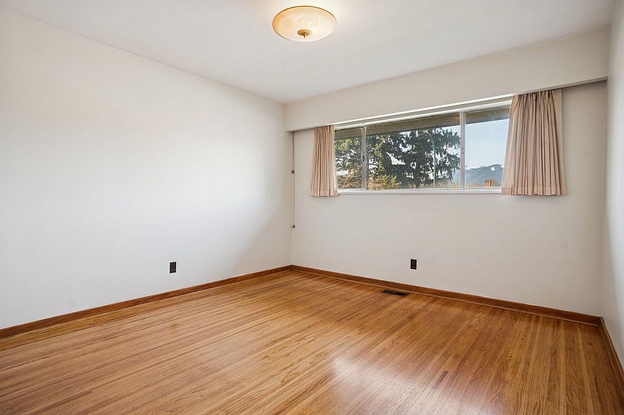925 Nanaimo Street Vancouver, BC - 18
