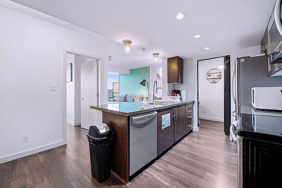 2209 58 Keefer Place Vancouver, BC - 12