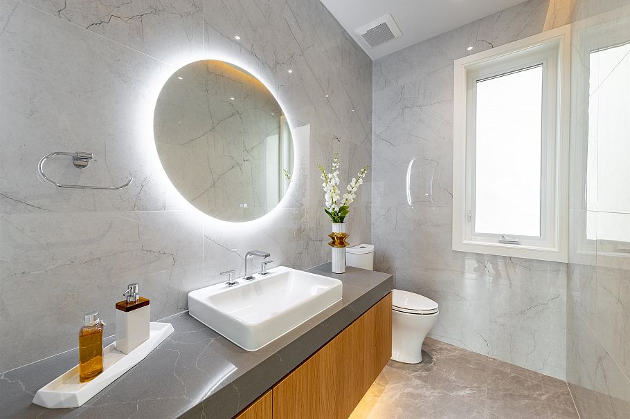 840 E 14th Street North Vancouver, BC - 16