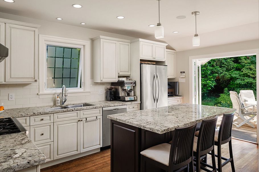 5808 Olympic Street Vancouver, BC - 11