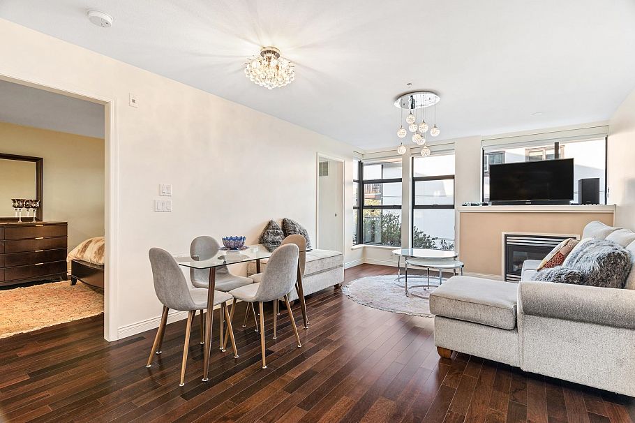 411 345 Lonsdale Avenue North Vancouver, BC - 9