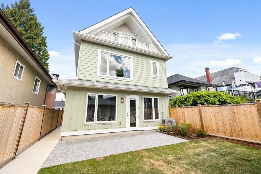 2 2528 Turner Street Vancouver, BC - 30