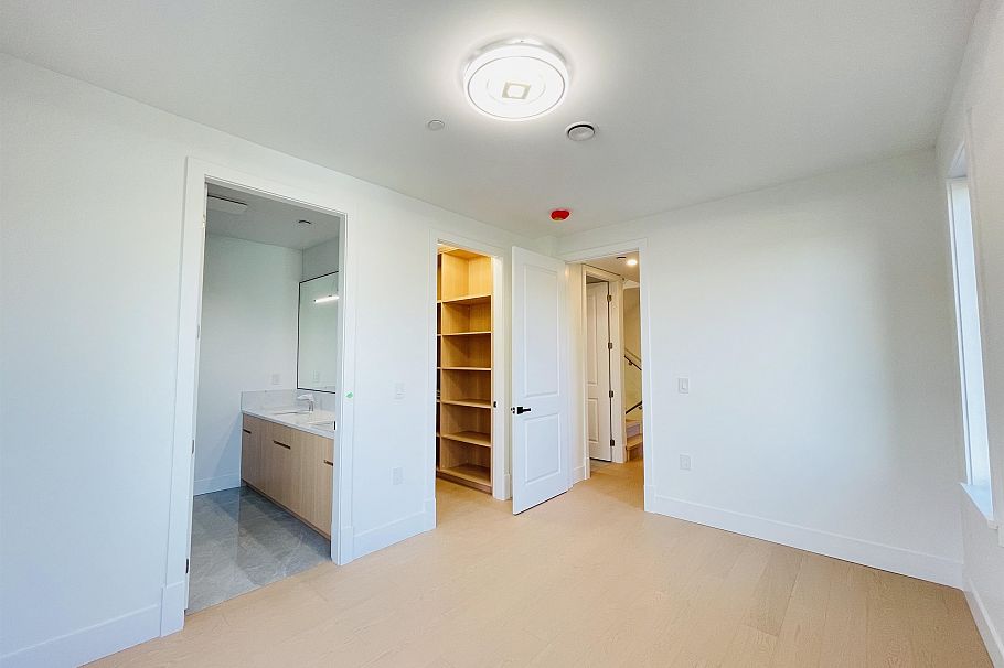 2 2452 Harrison Drive Vancouver, BC - 8