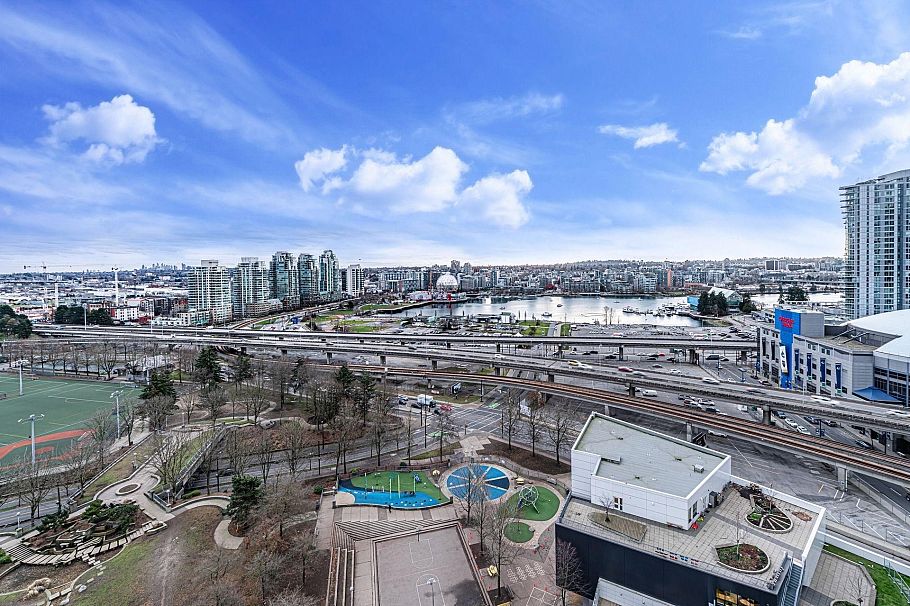 2209 58 Keefer Place Vancouver, BC - 3