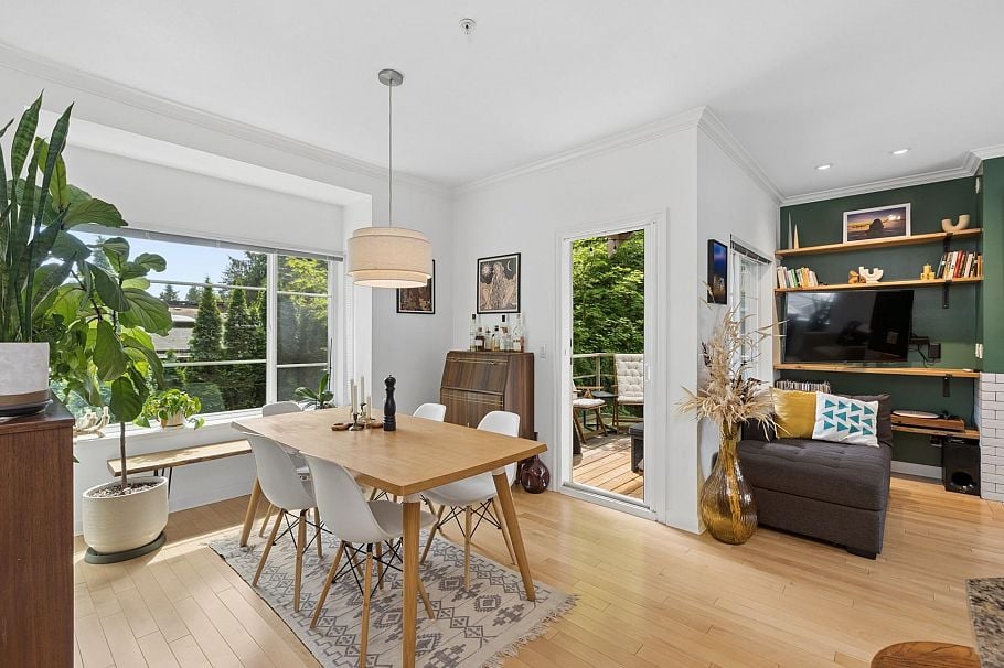 9 3175 Baird Road North Vancouver, BC - 8