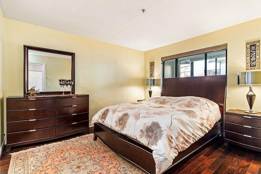 411 345 Lonsdale Avenue North Vancouver, BC - 17