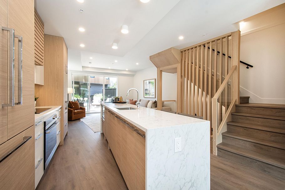 3181 Canfield Crescent North Vancouver, BC - 14