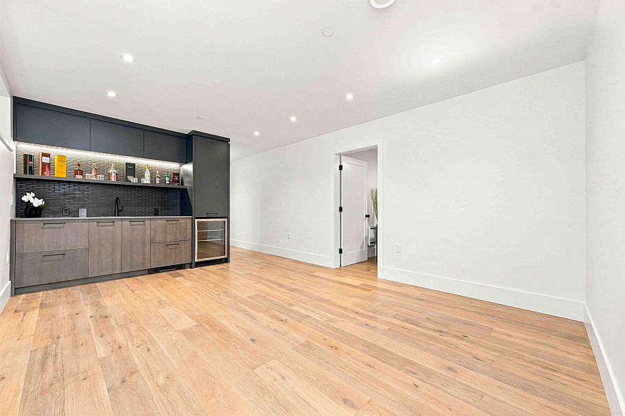 264 E 17th Avenue Vancouver, BC - 24