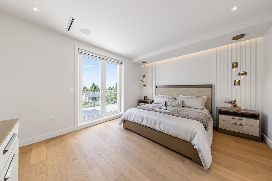840 E 14th Street North Vancouver, BC - 19