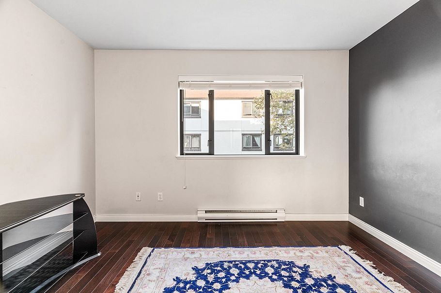 411 345 Lonsdale Avenue North Vancouver, BC - 21