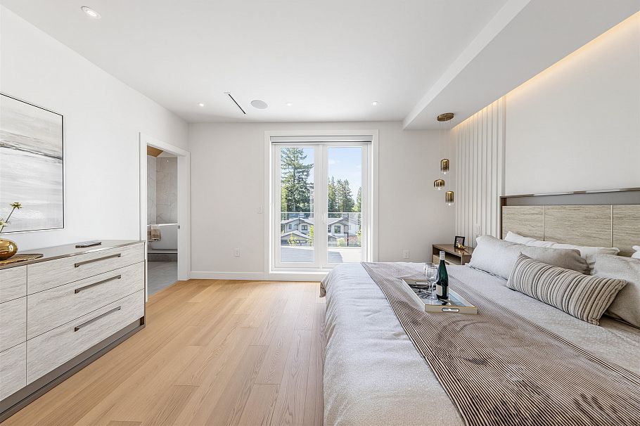 840 E 14th Street North Vancouver, BC - 22