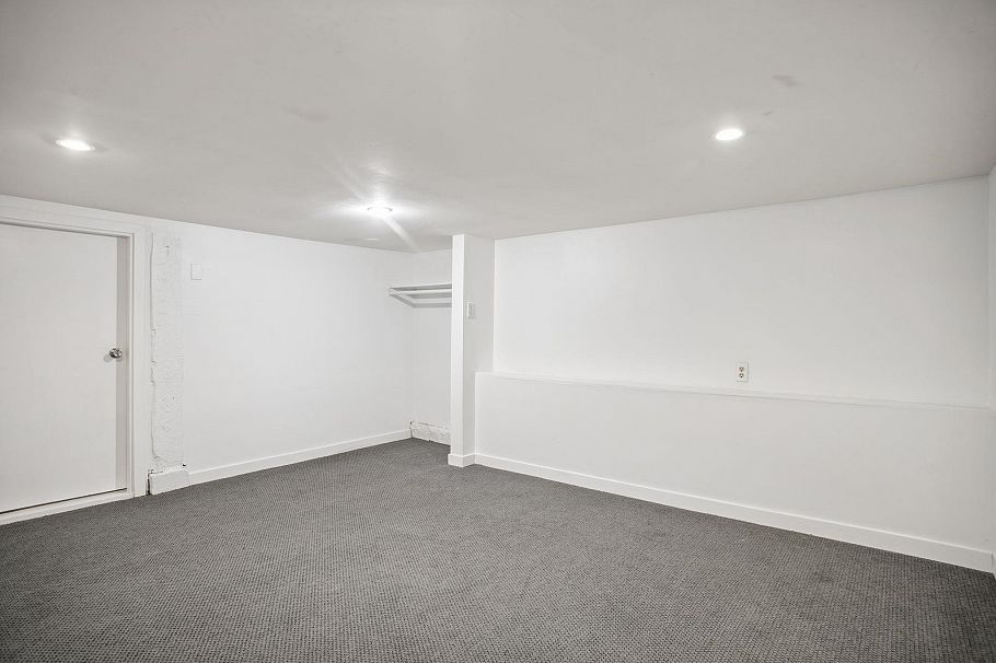 3617 Adanac Street Vancouver, BC - 22