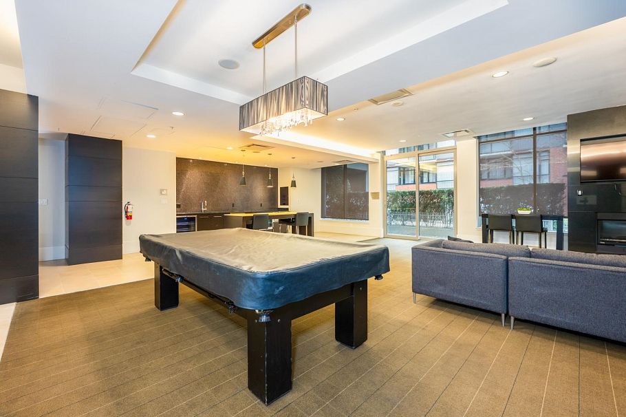 1051 Richards Street Vancouver, BC - 25