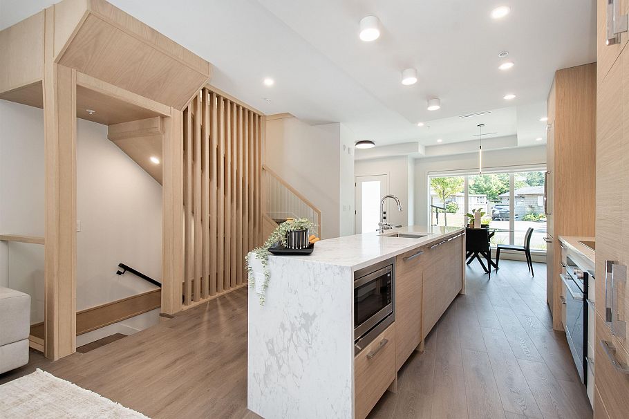 3181 Canfield Crescent North Vancouver, BC - 7