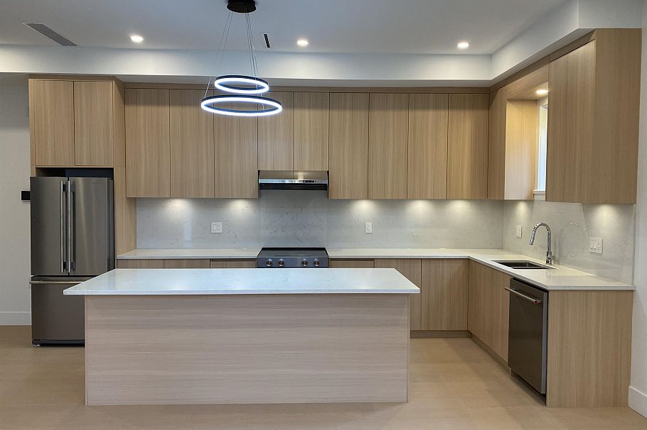 1 2452 Harrison Drive Vancouver, BC - 1