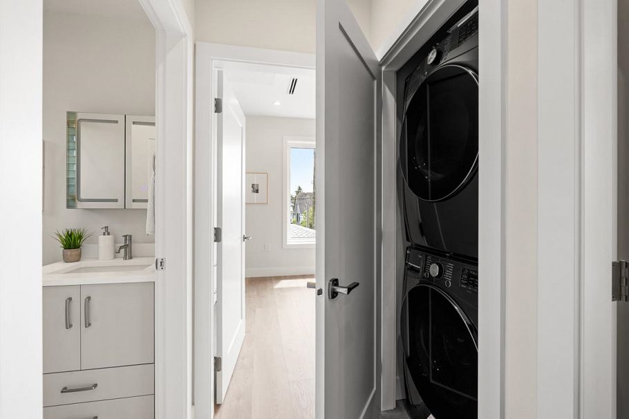 2 2528 Turner Street Vancouver, BC - 22