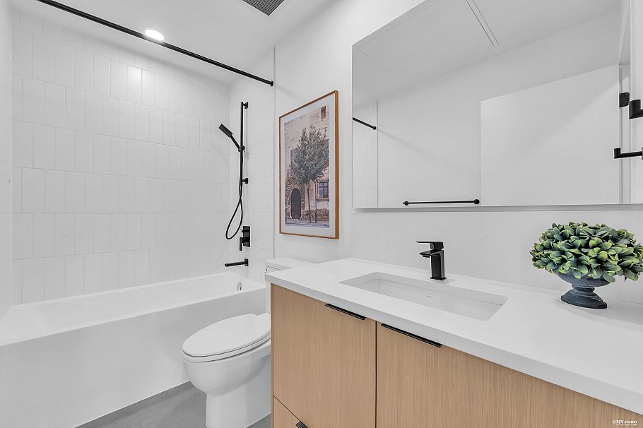 510 422 E 3rd Street North Vancouver, BC - 18