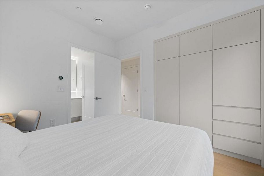 1 2926 W 12th Avenue Vancouver, BC - 8