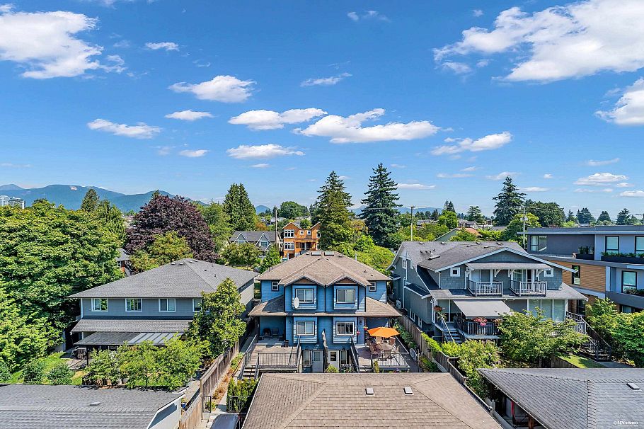 510 422 E 3rd Street North Vancouver, BC - 24