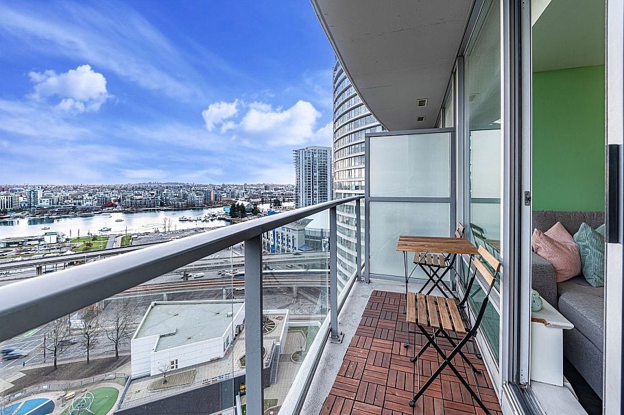 2209 58 Keefer Place Vancouver, BC - 6