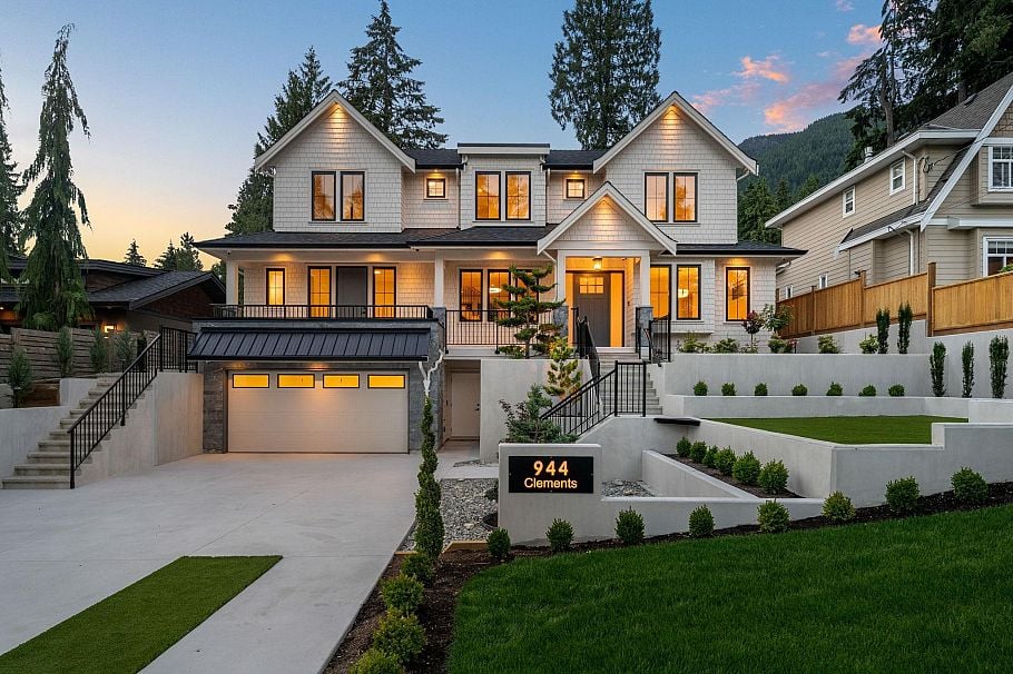 944 Clements Avenue North Vancouver, BC - 4