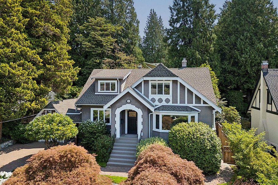 5808 Olympic Street Vancouver, BC - 3