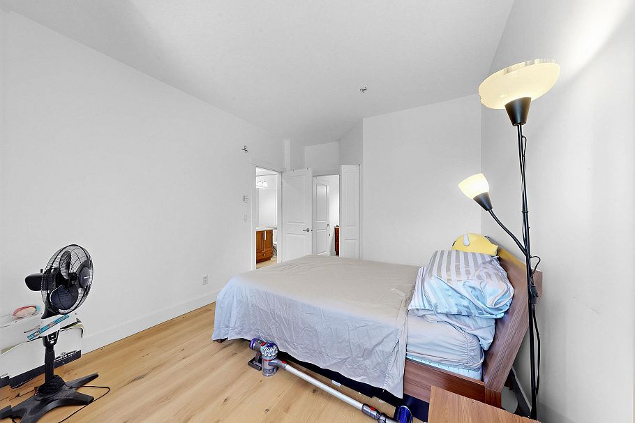 319 2250 Wesbrook Mall Vancouver, BC - 19
