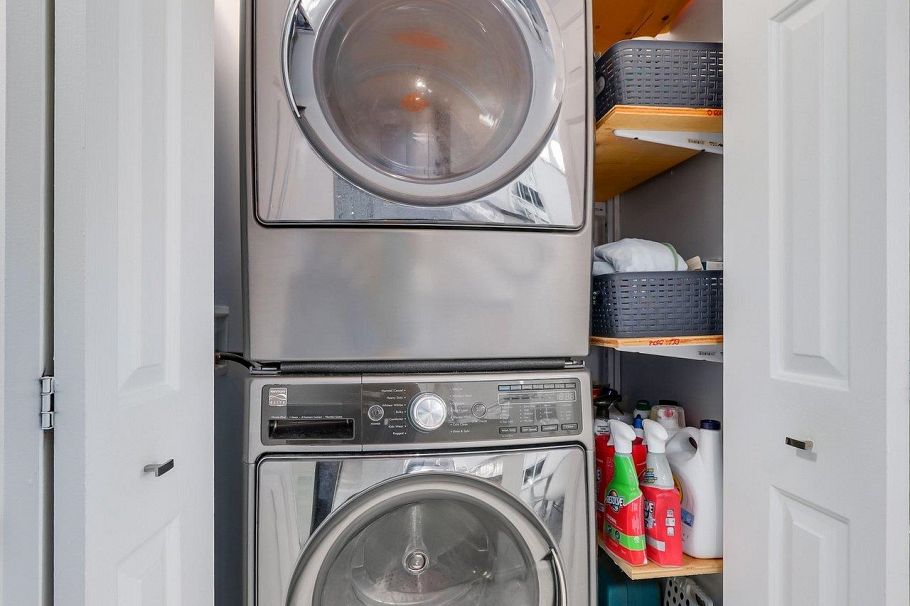 414 345 Lonsdale Avenue North Vancouver, BC - 13