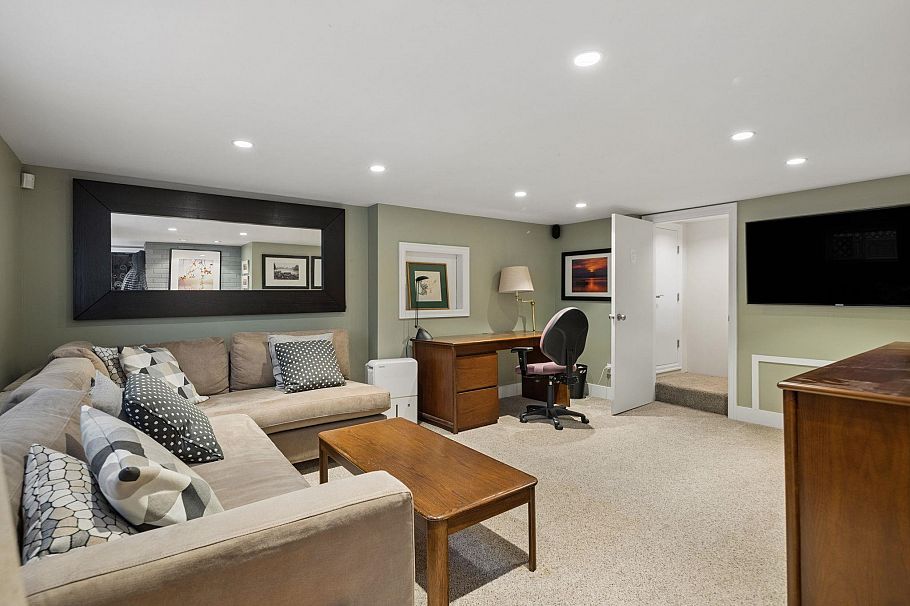 5808 Olympic Street Vancouver, BC - 24