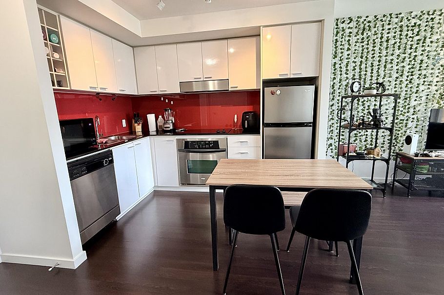 809 131 REGIMENT SQUARE, Vancouver BC V6B 1X6 Vancouver, BC - 2