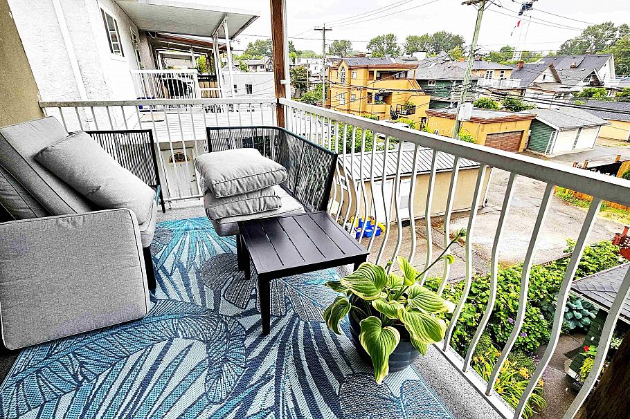 2834 Victoria Drive Vancouver, BC - 11