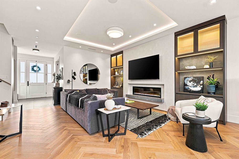 264 E 17th Avenue Vancouver, BC - 3