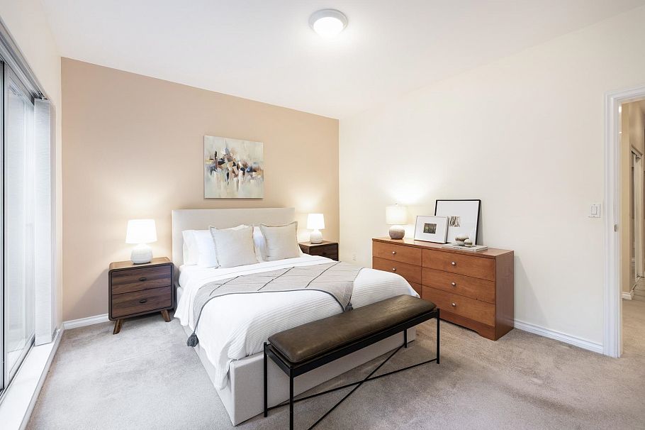 206 678 W Queens Road North Vancouver, BC - 25
