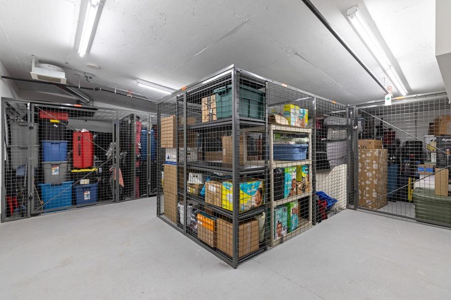 128 W 1st Avenue Vancouver, BC - 25