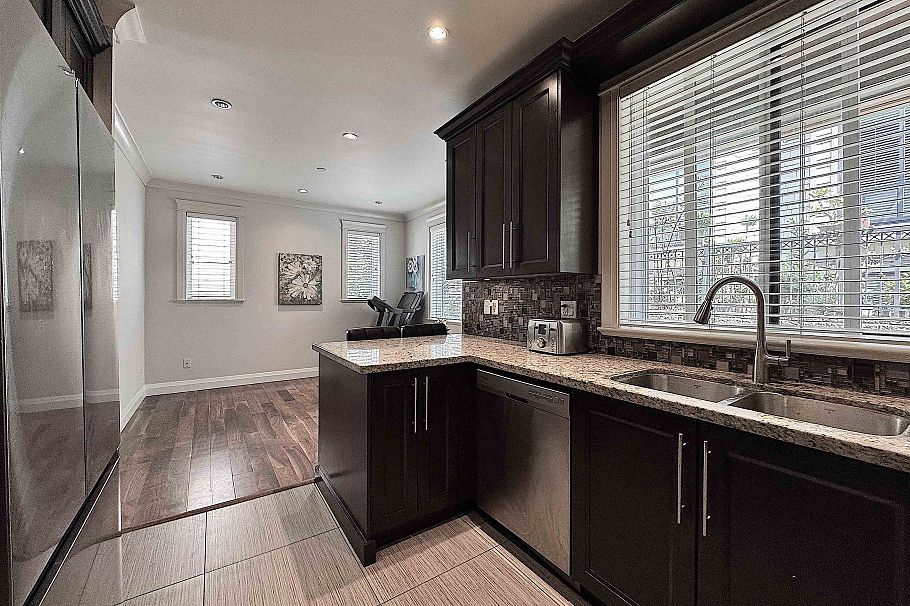 1436 Bewicke Avenue North Vancouver, BC - 10