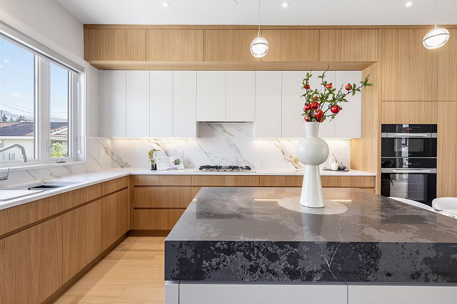 840 E 14th Street North Vancouver, BC - 13