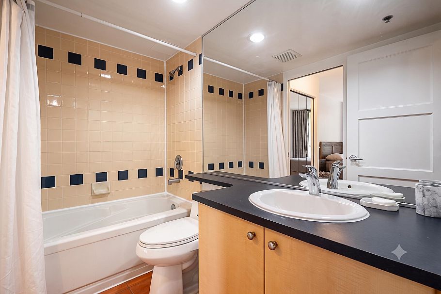 701 819 Hamilton Street Vancouver, BC - 19